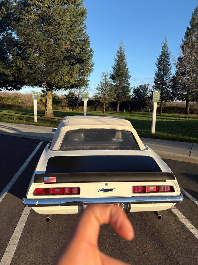 Chevrolet-camaro-1969-white-7