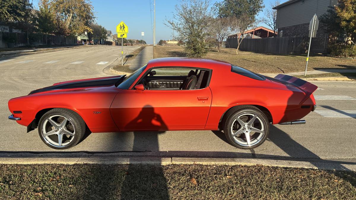 Chevrolet-camaro-1973-orange-1