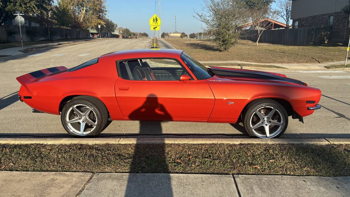Chevrolet-camaro-1973-orange-4