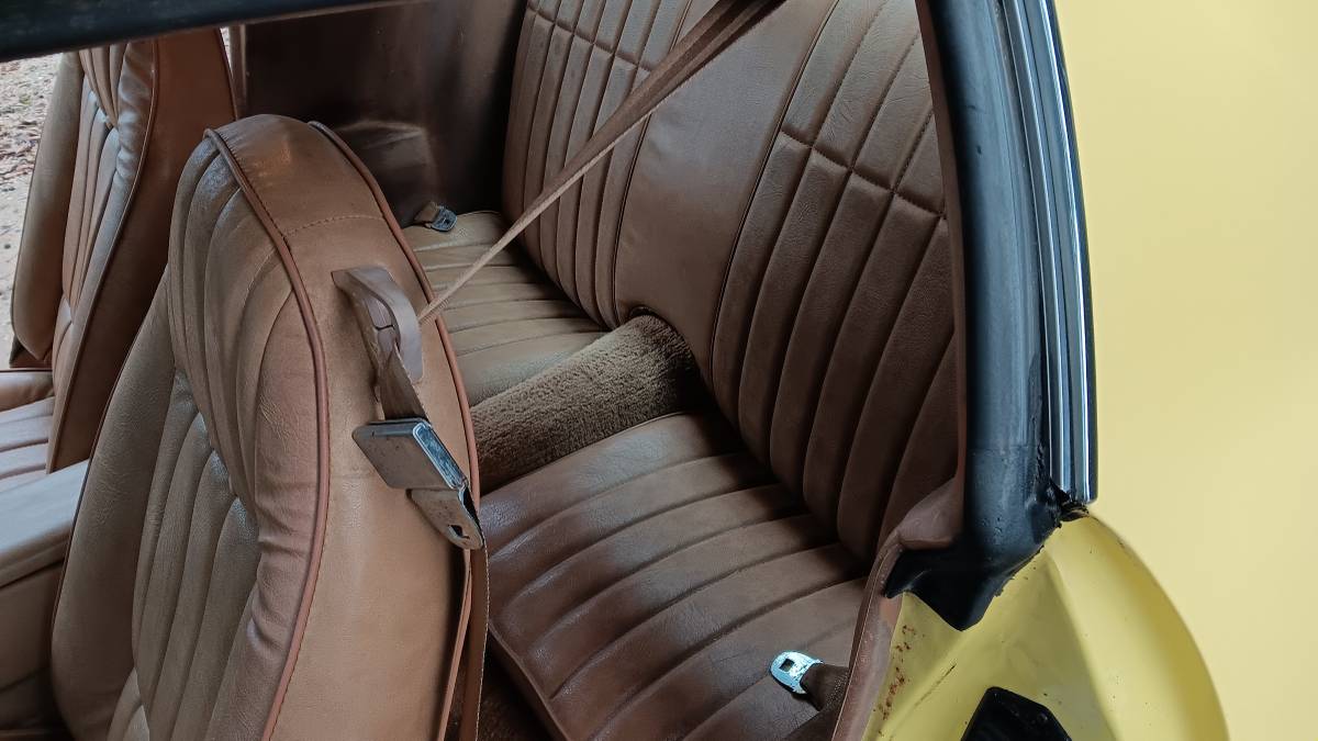 Chevrolet-camaro-1978-yellow-10