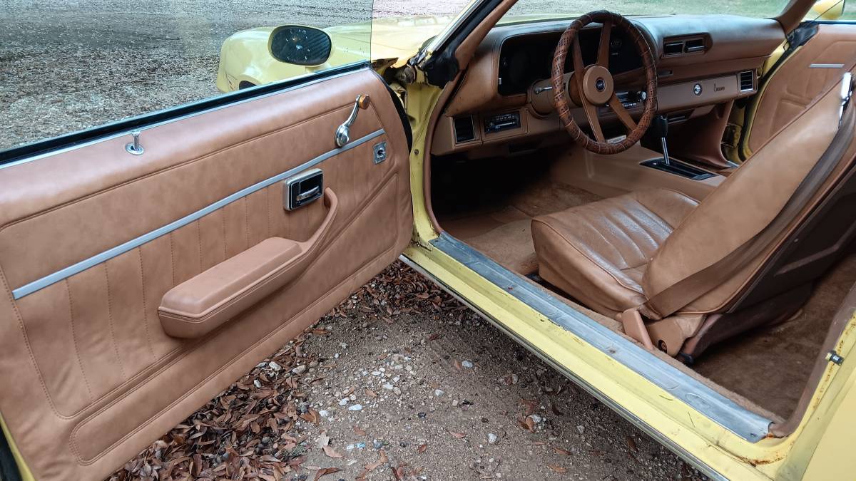Chevrolet-camaro-1978-yellow-13
