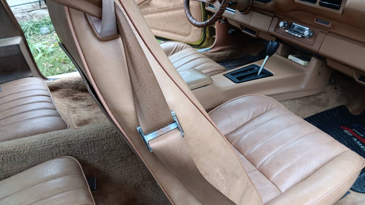 Chevrolet-camaro-1978-yellow-15