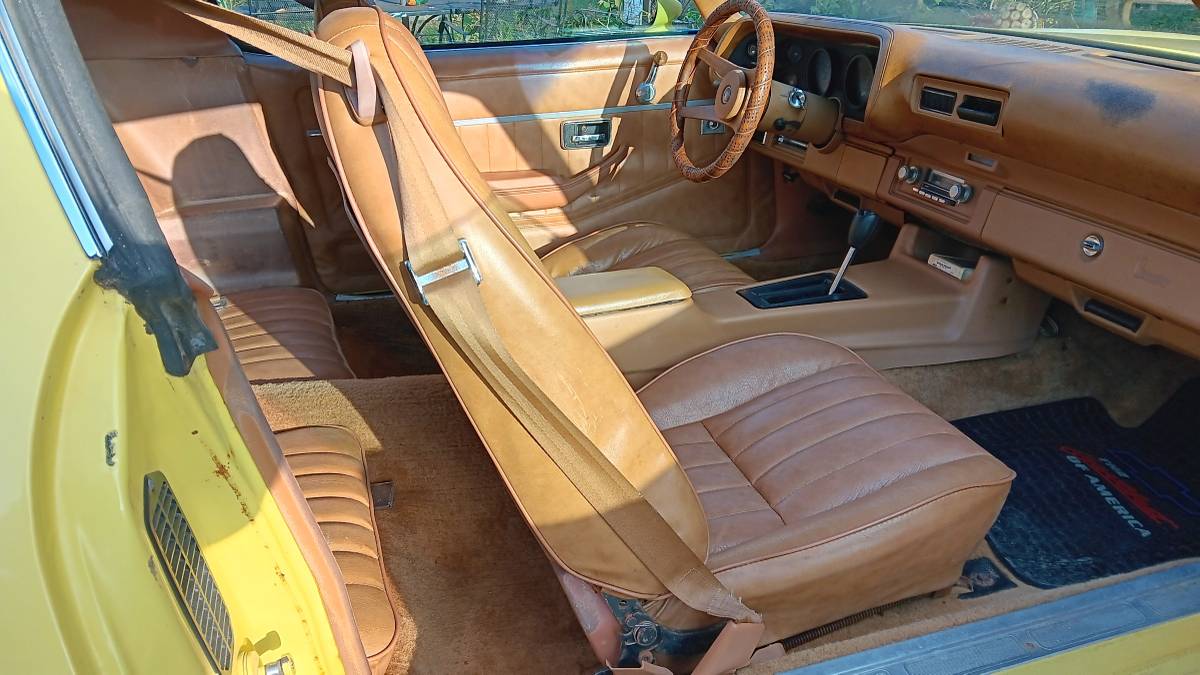 Chevrolet-camaro-1978-yellow-16