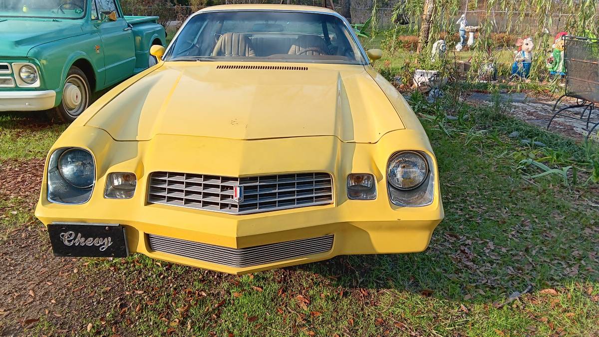 Chevrolet-camaro-1978-yellow-18