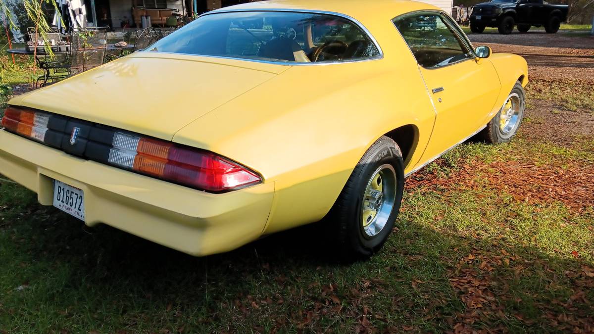 Chevrolet-camaro-1978-yellow-4