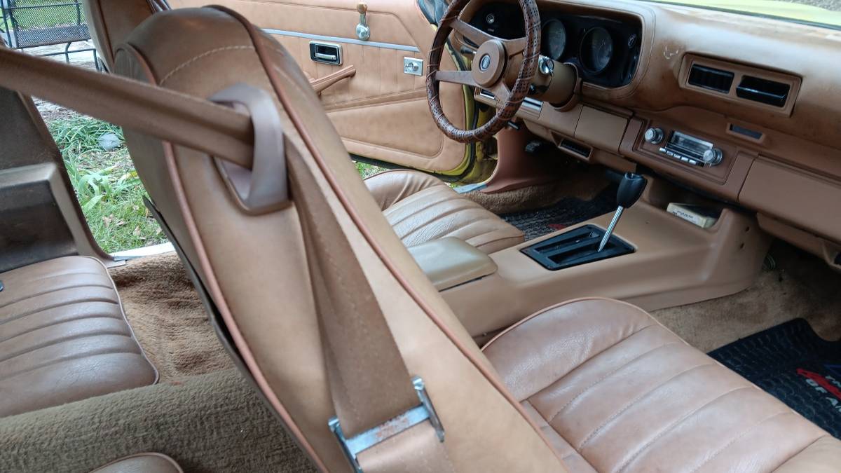 Chevrolet-camaro-1978-yellow-7