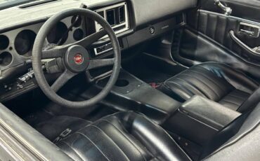 Chevrolet-camaro-1979-31