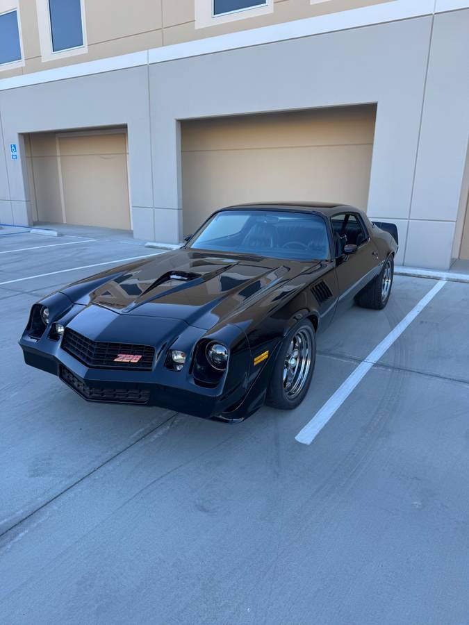 Chevrolet-camaro-1979-32