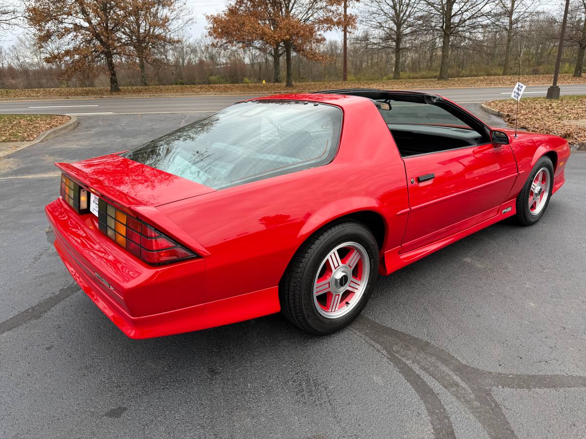 Chevrolet-camaro-1991-red-93
