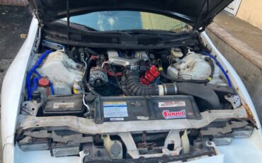 Chevrolet-camaro-1995-white-1