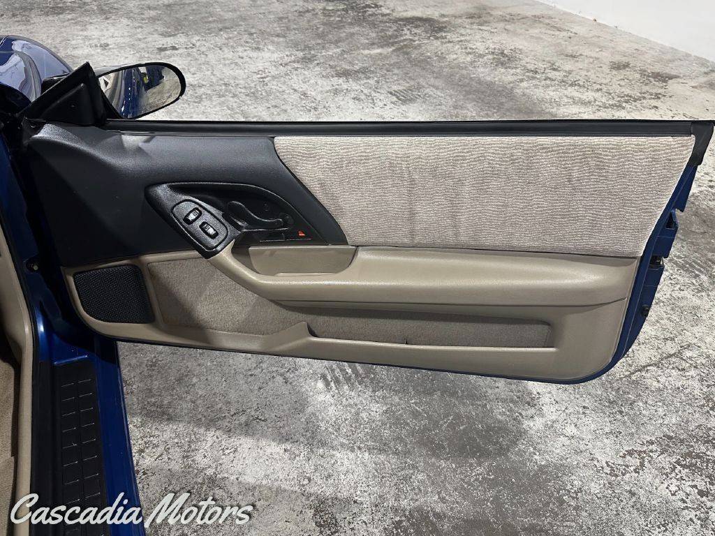 Chevrolet-camaro-1996-blue-20