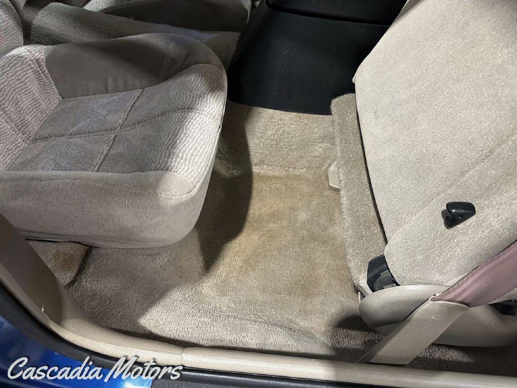 Chevrolet-camaro-1996-blue-66