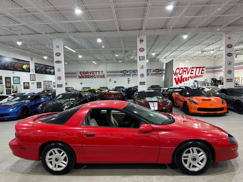 Chevrolet-camaro-1996-red-25