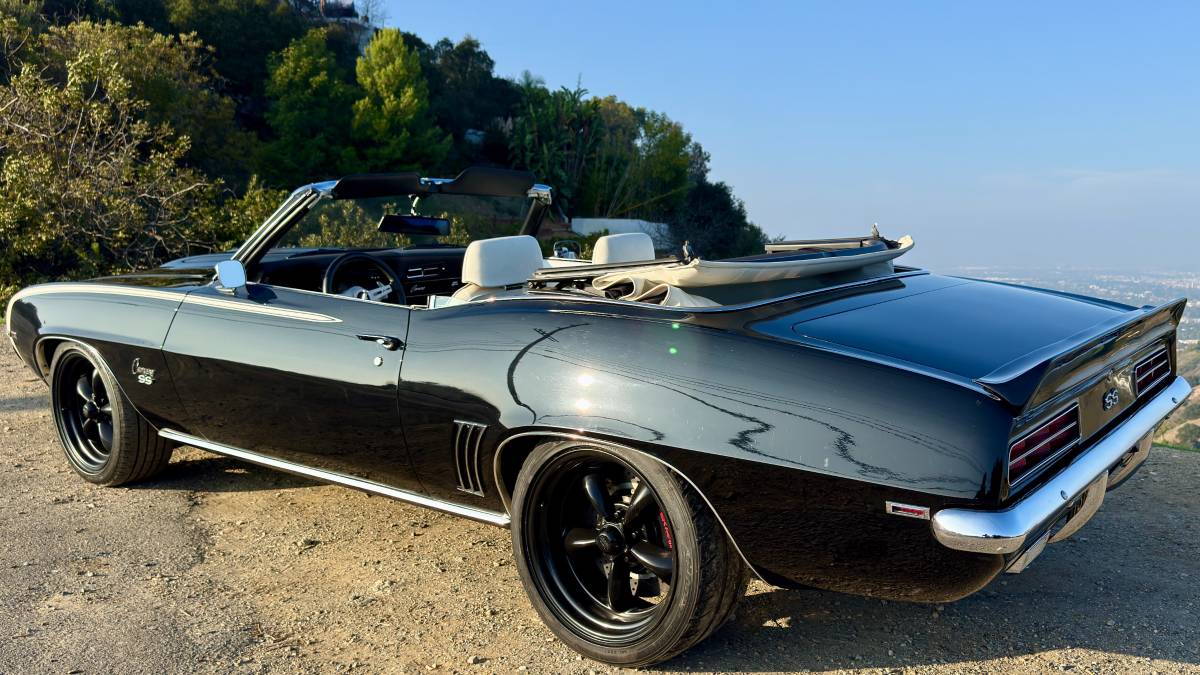 Chevrolet-camaro-convertible-1969-black-13