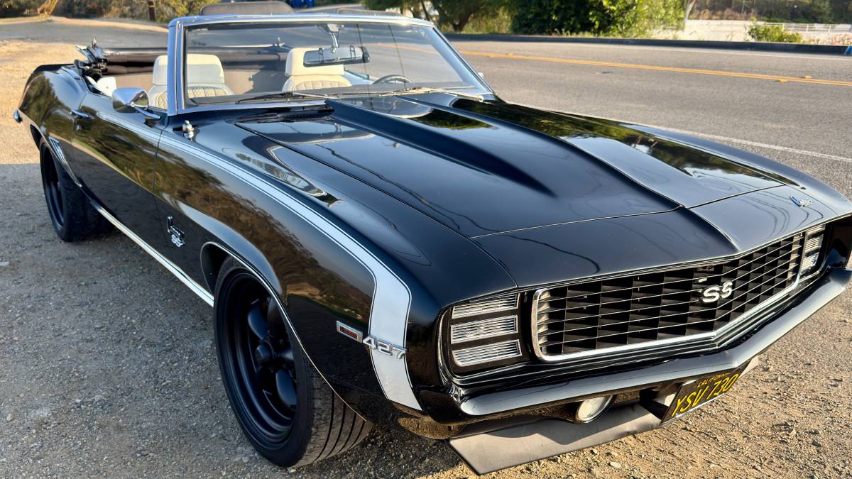 Chevrolet-camaro-convertible-1969-black-3