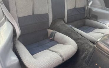 Chevrolet-camaro-iroc-z-1990-white-27