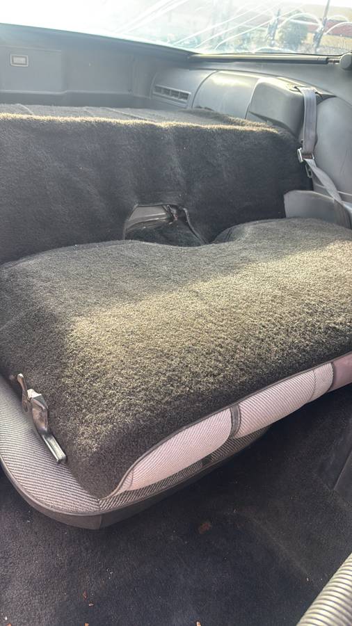 Chevrolet-camaro-iroc-z-1990-white-3