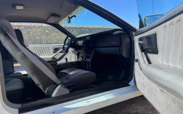 Chevrolet-camaro-iroc-z-1990-white-34