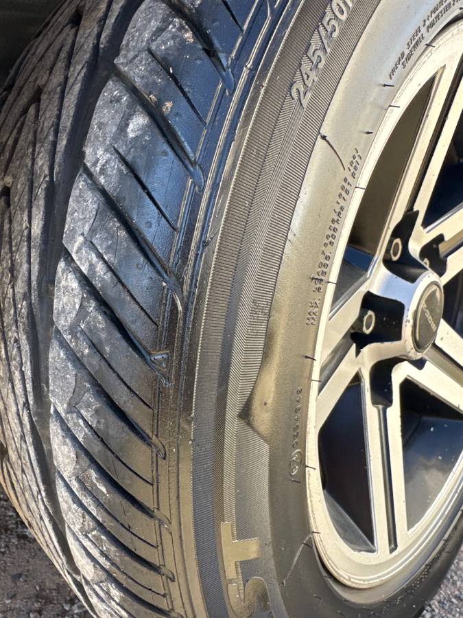 Chevrolet-camaro-iroc-z-1990-white-5