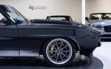 Chevrolet-camaro-restomod-1969-grey-15