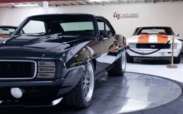 Chevrolet-camaro-restomod-1969-grey-17