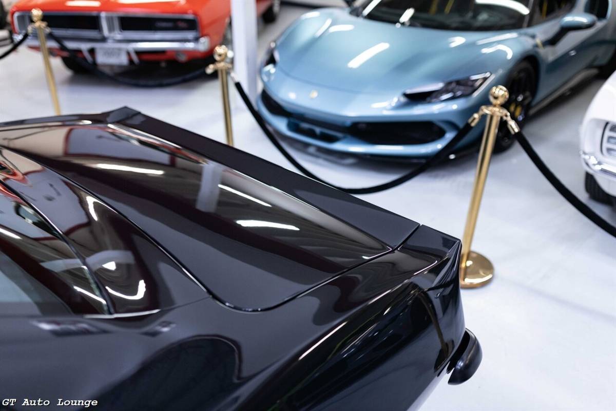 Chevrolet-camaro-restomod-1969-grey-4