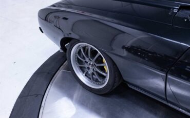 Chevrolet-camaro-restomod-1969-grey-5