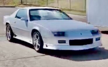 Chevrolet-camaro-rs-1992-white-7