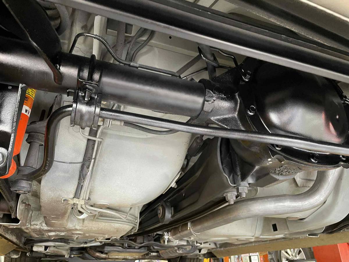 Chevrolet-camaro-rs-1996-white-13