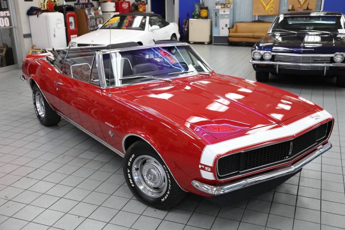 Chevrolet-camaro-rs-convertible-1967-red-1