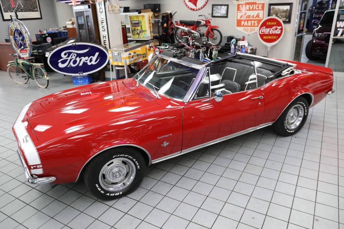 Chevrolet-camaro-rs-convertible-1967-red-10