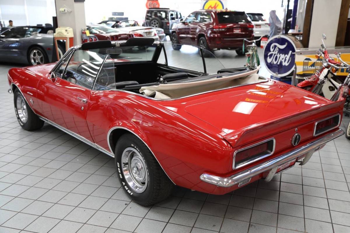 Chevrolet-camaro-rs-convertible-1967-red-17