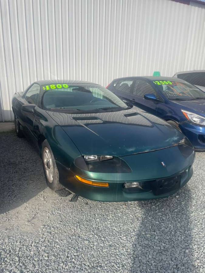 Chevrolet-camaro-sport-coupe-amp-convertible-1994-green-1