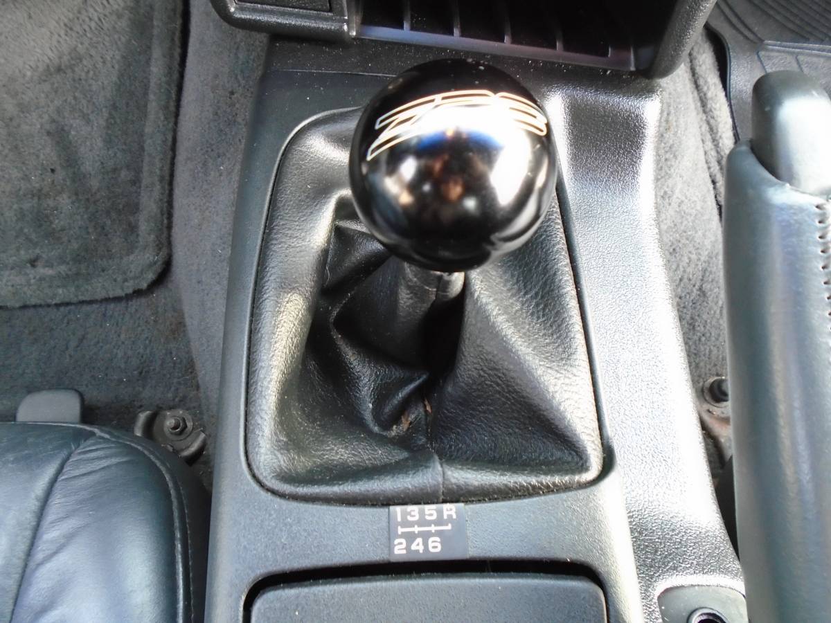 Chevrolet-camaro-sport-coupe-amp-convertible-1995-black-18