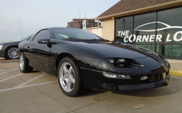 Chevrolet-camaro-sport-coupe-amp-convertible-1995-black-2
