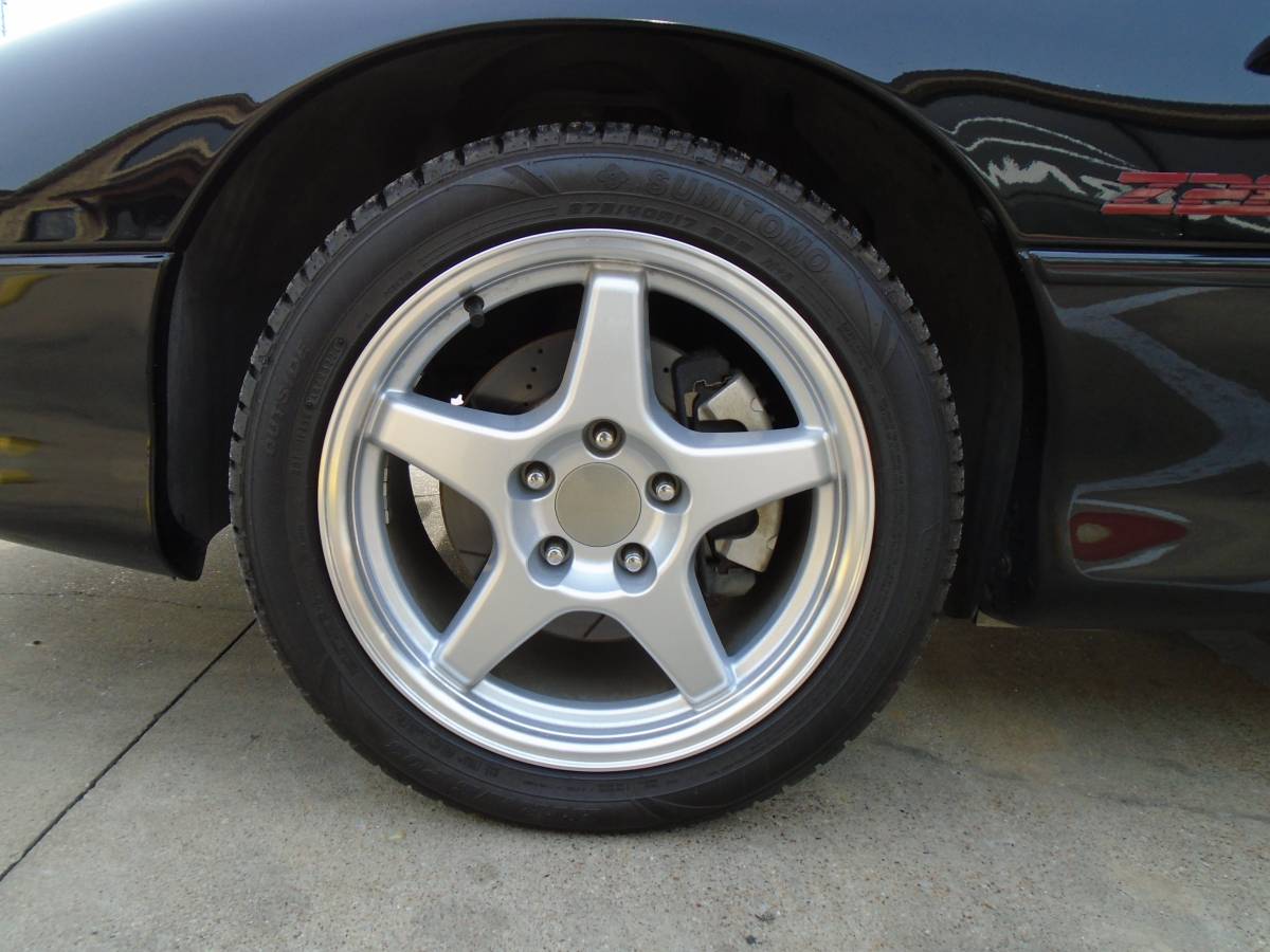 Chevrolet-camaro-sport-coupe-amp-convertible-1995-black-20