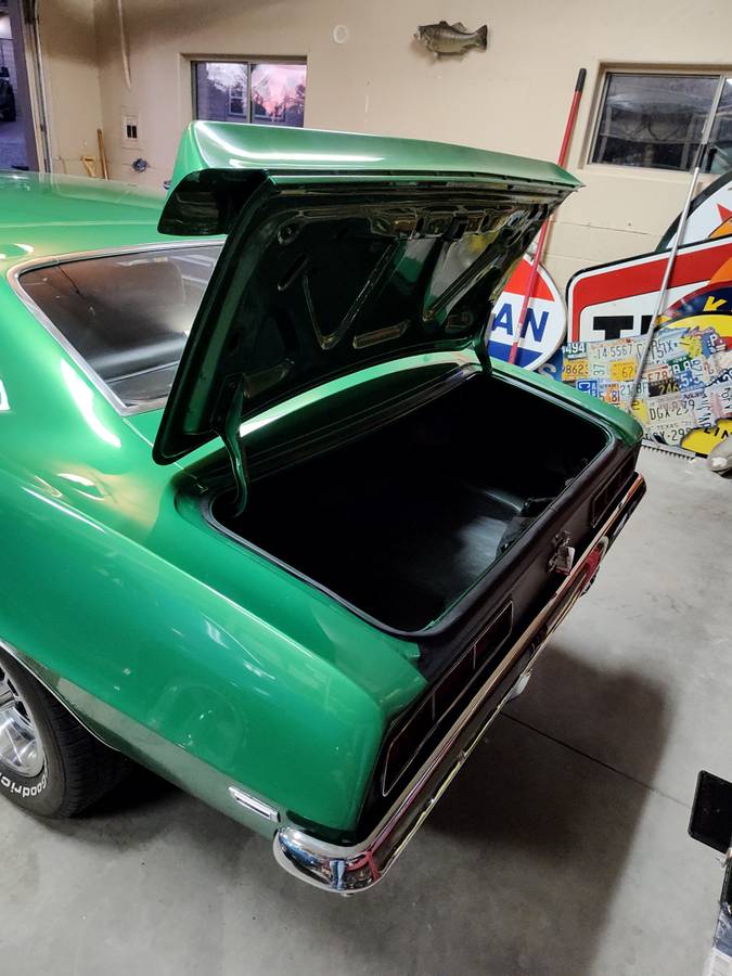 Chevrolet-camaro-ss-396-l78-1969-18