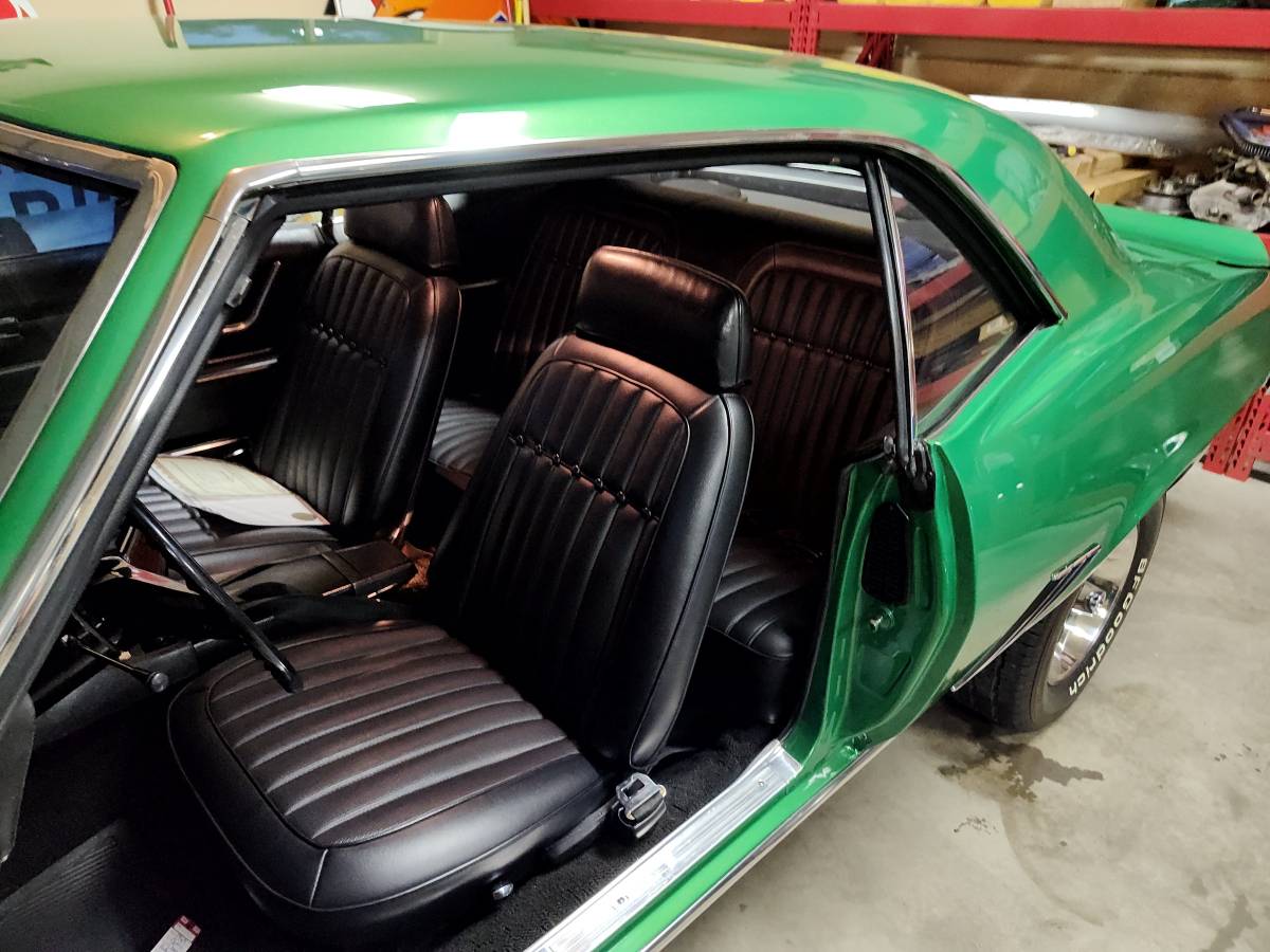 Chevrolet-camaro-ss-396-l78-1969-23