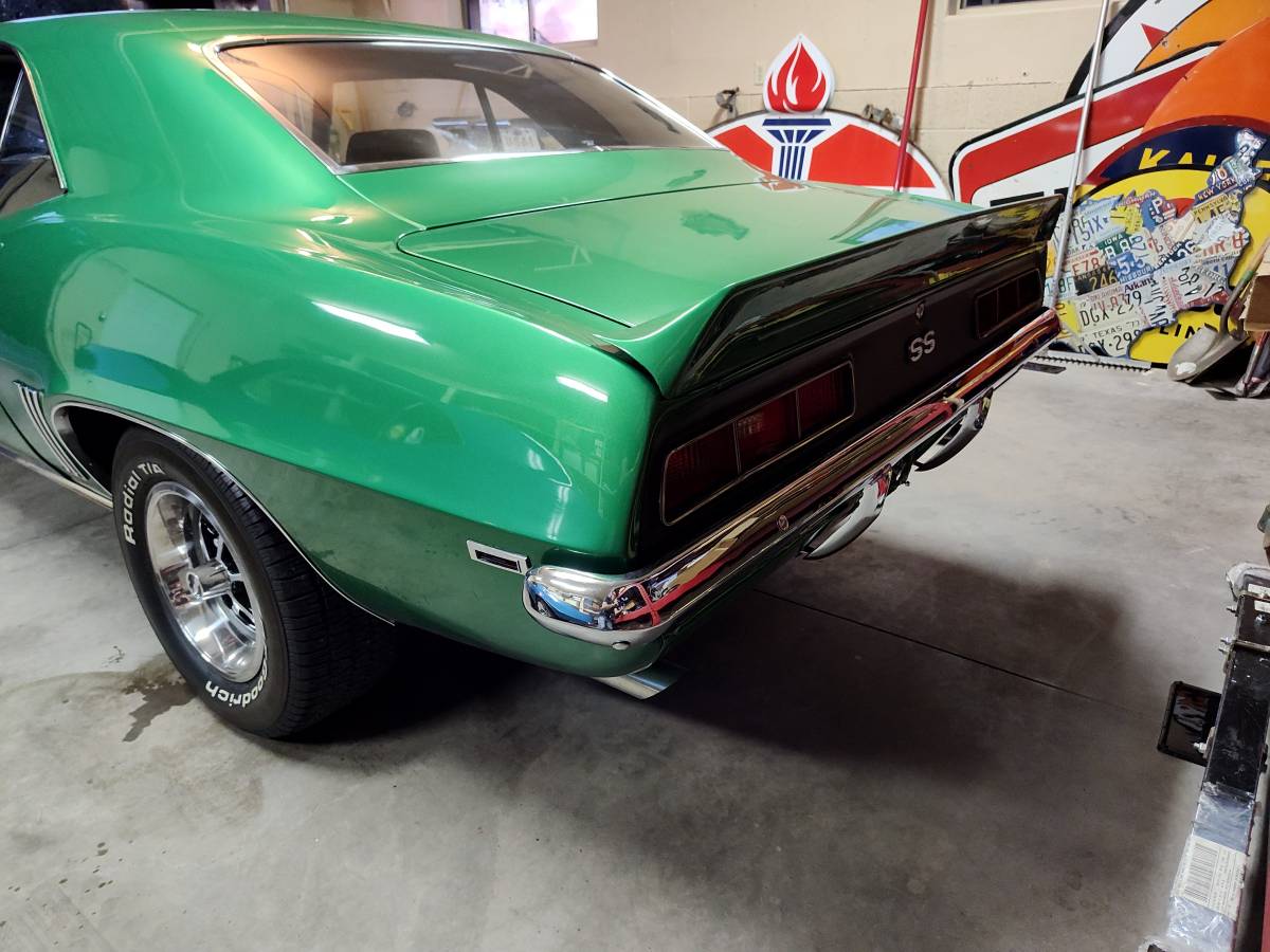 Chevrolet-camaro-ss-396-l78-1969-3