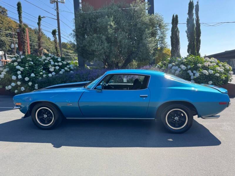 Chevrolet-camaro-z28-1970-blue-76