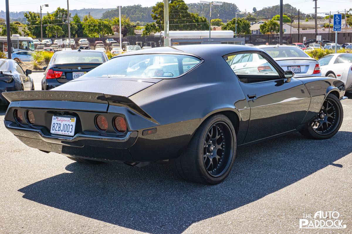 Chevrolet-camaro-z28-1973-custom-41