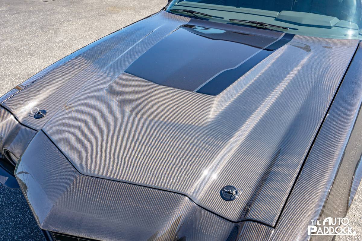 Chevrolet-camaro-z28-1973-custom-8