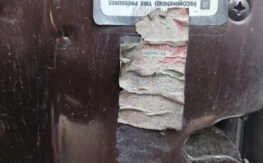 Chevrolet-camaro-z28-1977-3