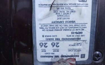 Chevrolet-camaro-z28-1977-8