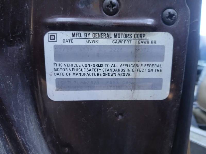 Chevrolet-camaro-z28-1977-9