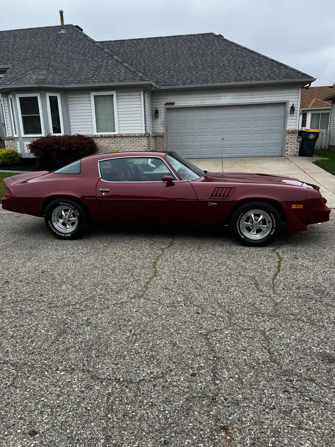 Chevrolet-camaro-z28-1979-1