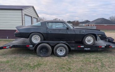 Chevrolet-camaro-z28-1979-black