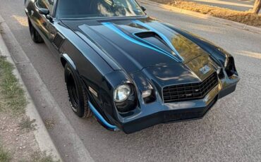 Chevrolet-camaro-z28-1979-blue-12