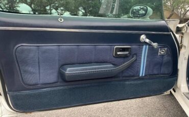 Chevrolet-camaro-z28-1980-16