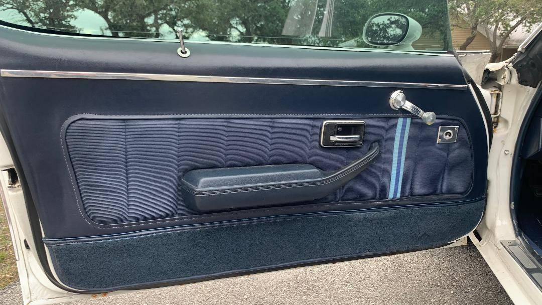 Chevrolet-camaro-z28-1980-16